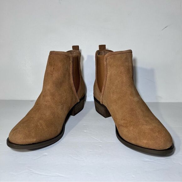 Isaac Mizrahi Live! Chelsea Boot - Picture 3 of 6